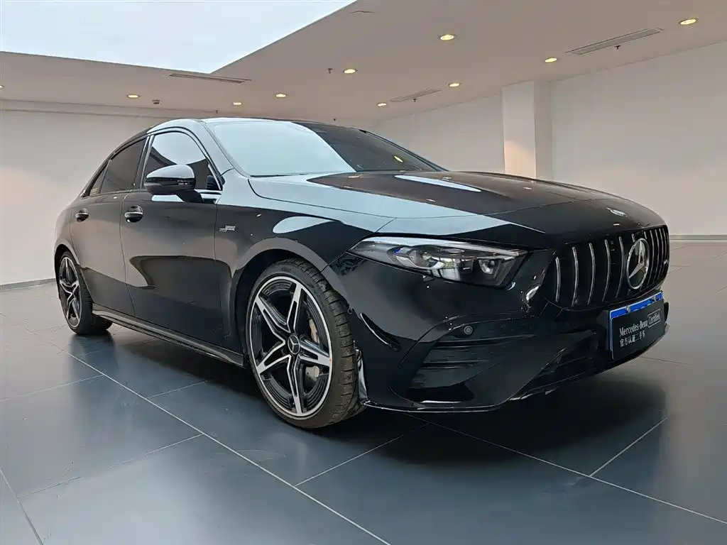 Mercedes-Benz A-Class AMG 2025 — фото 2
