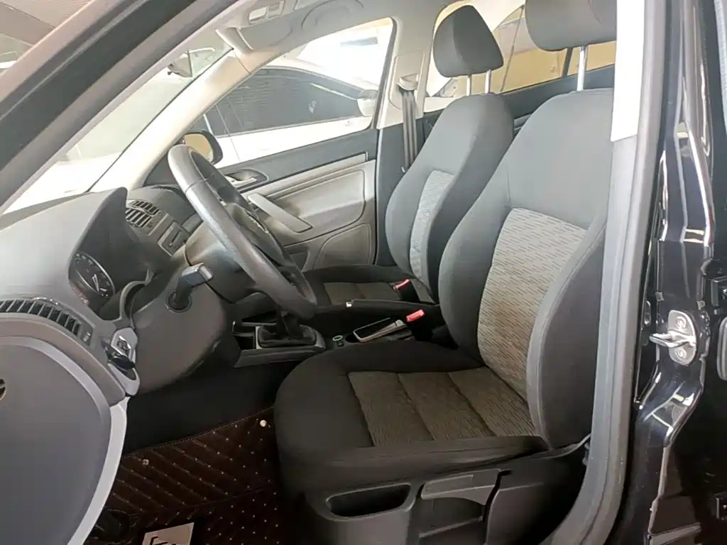 Skoda Octavia 2016 — фото 15