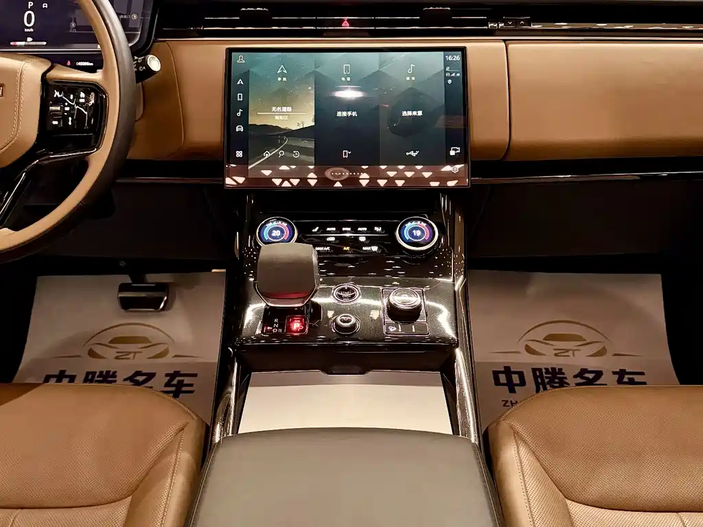 Land Rover Range Rover Sport 2023 — фото 15