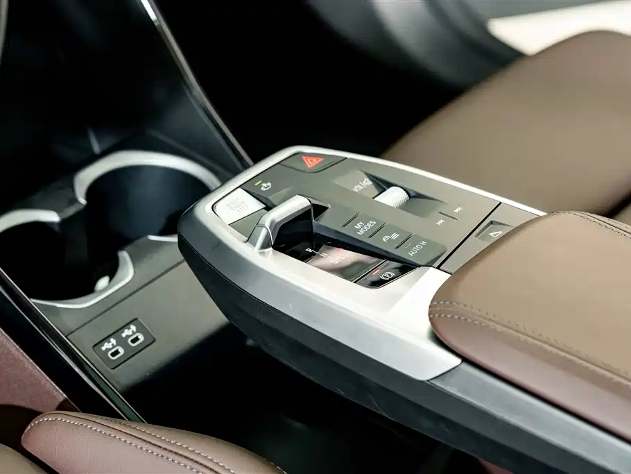 BMW X2 2025 — фото 11