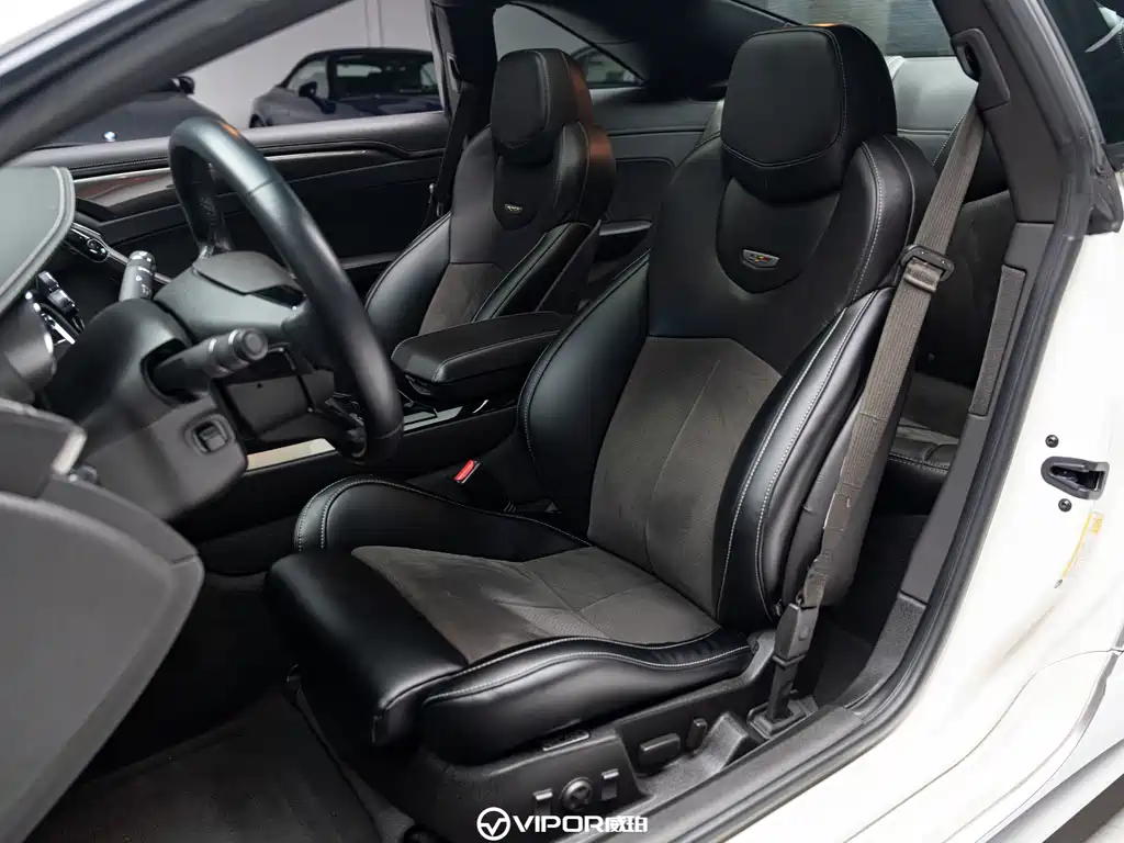 Cadillac CTS 2015 — фото 9