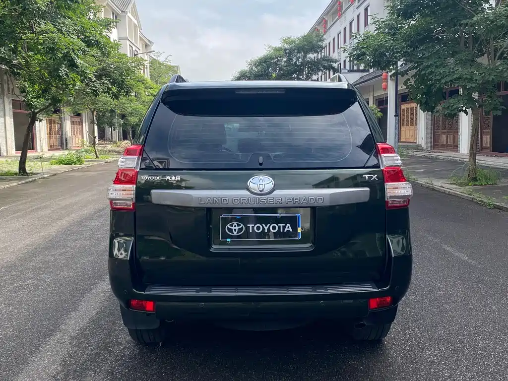 Toyota Prado 2017 — фото 5