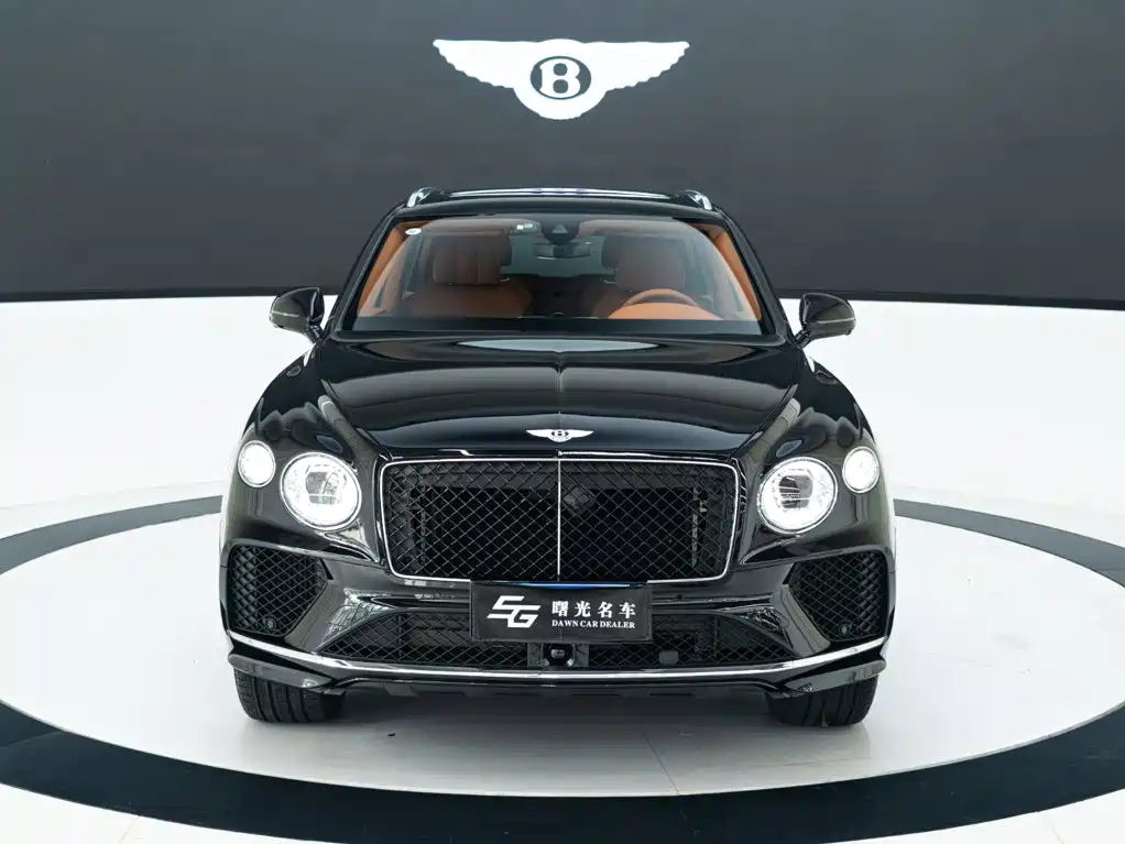 Bentley Bentayga 2025 — фото 2
