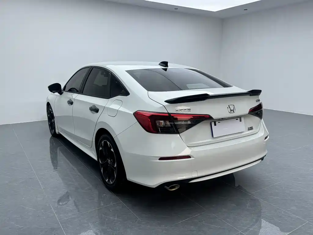 Honda Civic 2023 — фото 17