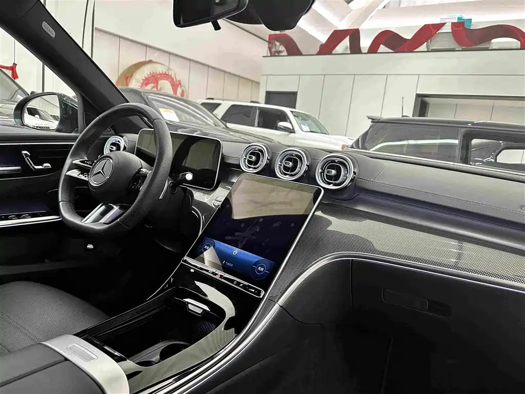 Mercedes-Benz C-Class 2024 — фото 21