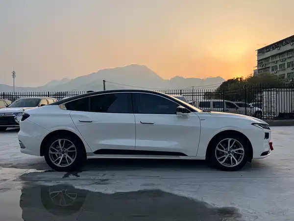 Ford Mondeo 2022