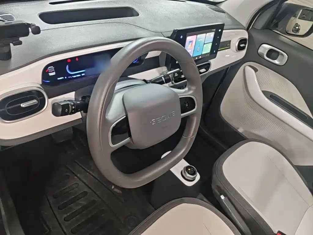 Geely Galaxy Panda 2025 — фото 11
