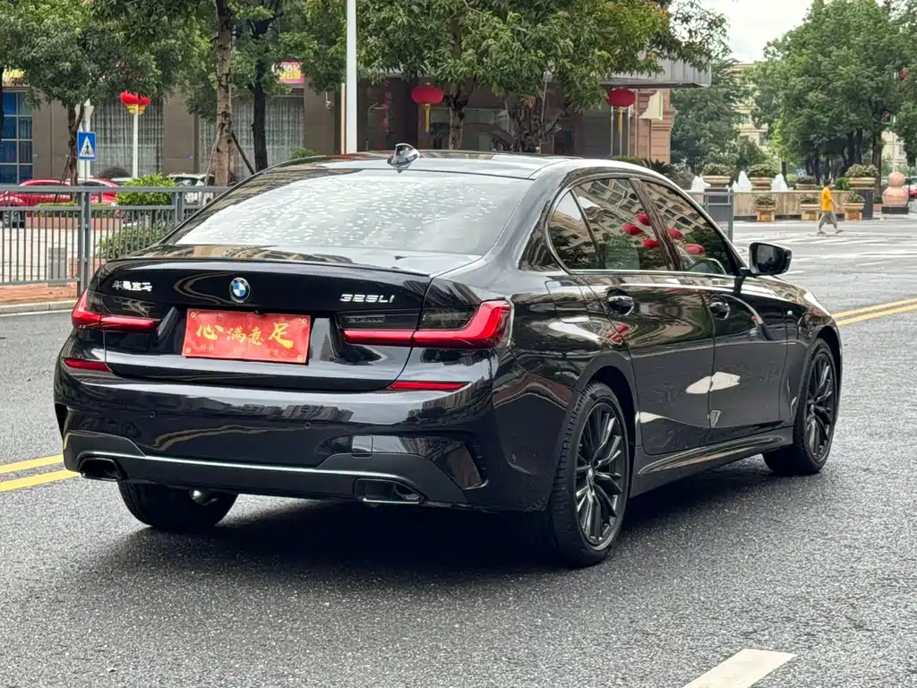 BMW 3 Series 2021