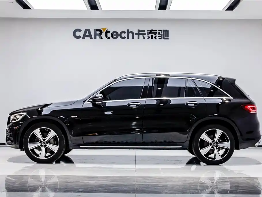 Mercedes-Benz GLC 2023 — фото 8