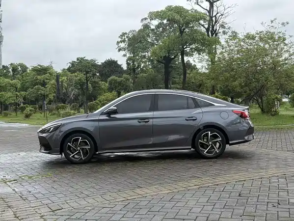MG 5 2022