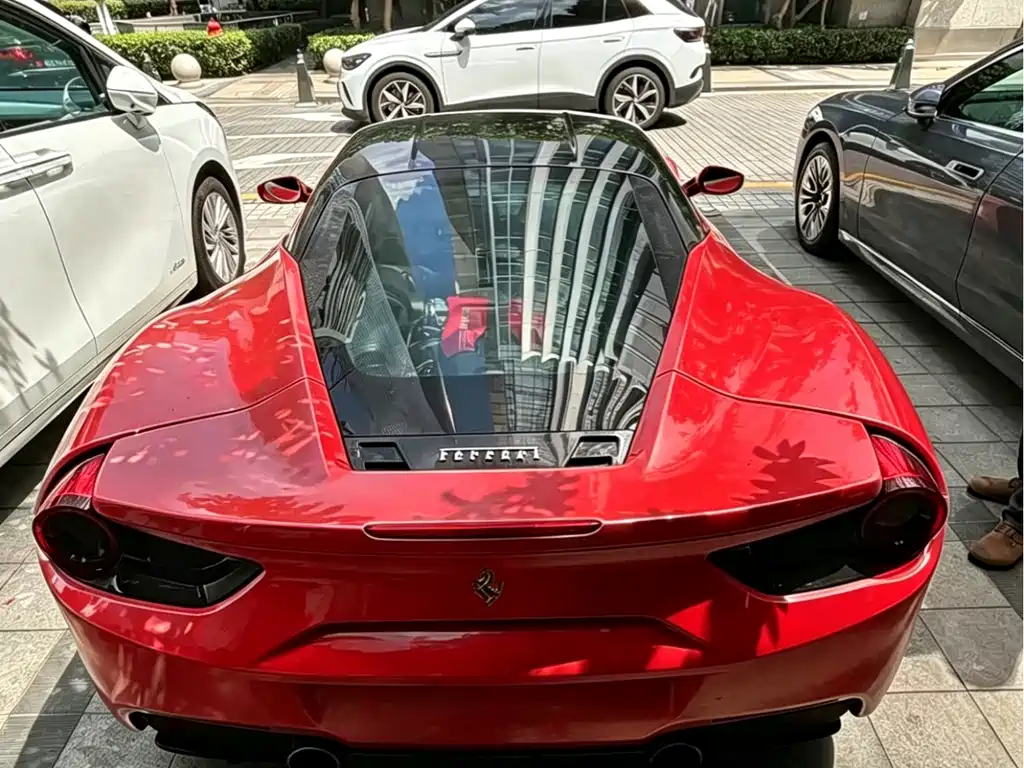 Ferrari 488 2016 — фото 4