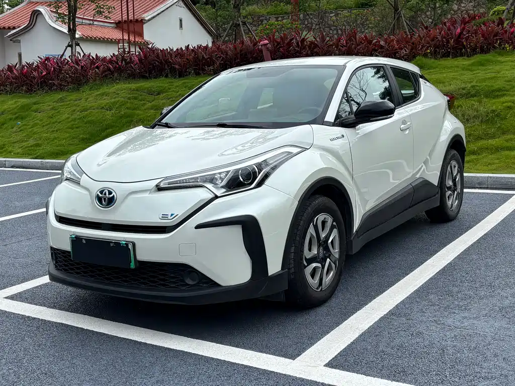 Toyota C-HR EV 2021