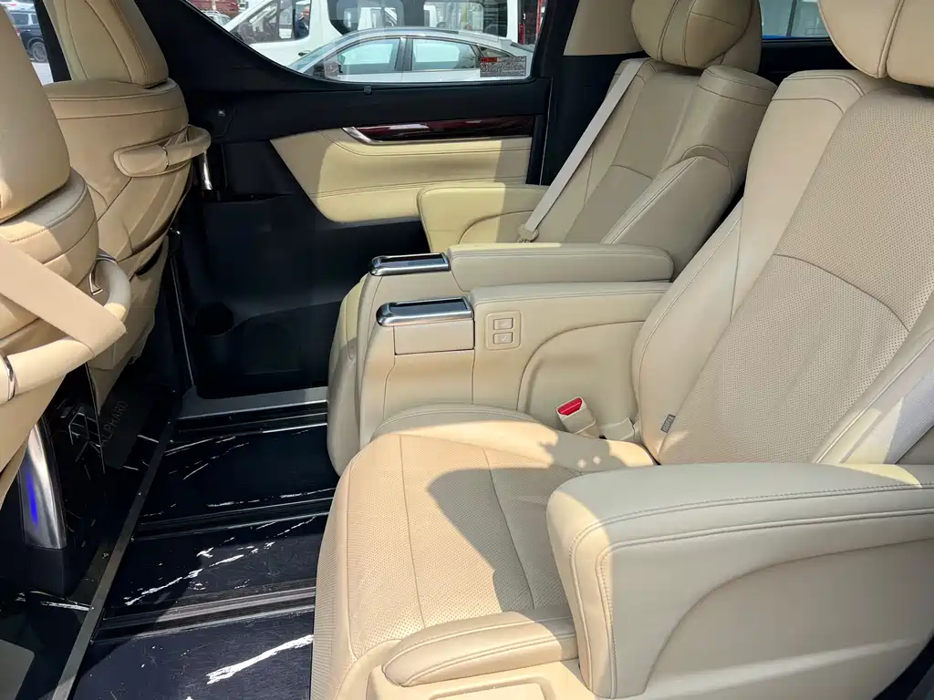 Toyota Alphard 2015 — фото 6