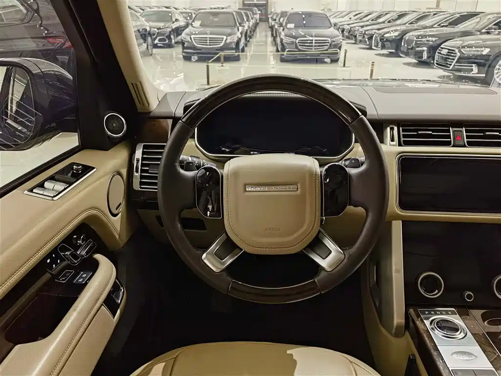 Land Rover Range Rover 2021 — фото 13