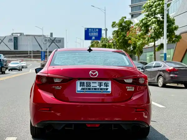Mazda 3 Axela 2014