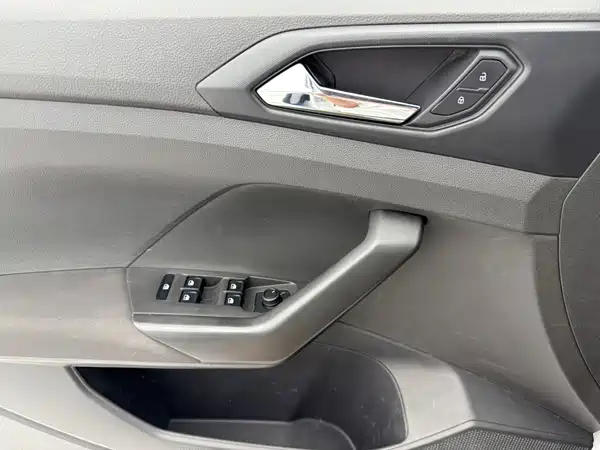 Volkswagen T-Cross 2023