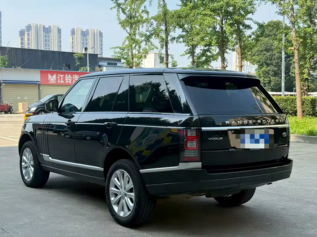 Land Rover Range Rover 2017 — фото 16