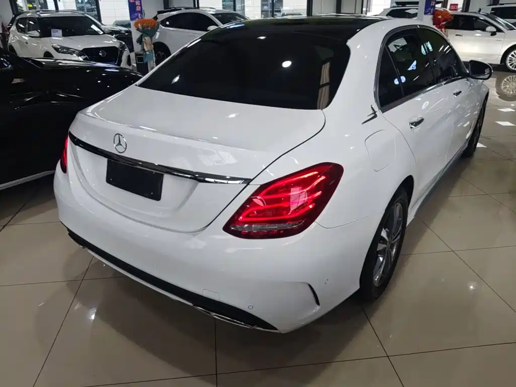 Mercedes-Benz C-Class 2017