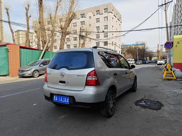 Nissan Livina 2007