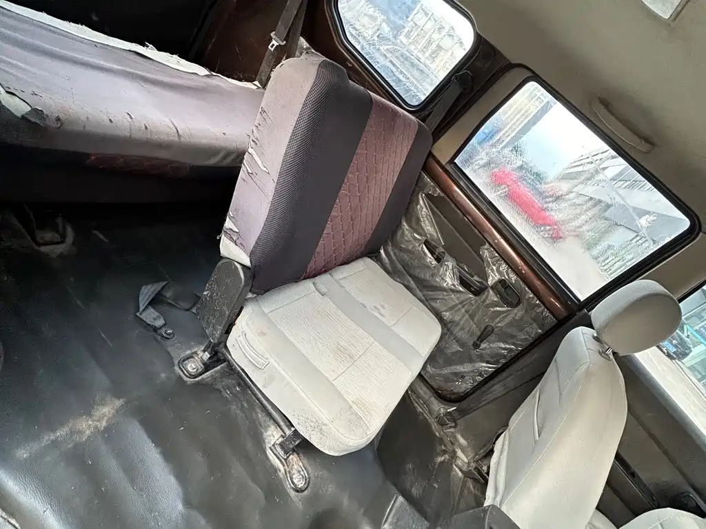 Wuling Hongguang 2015 — фото 11