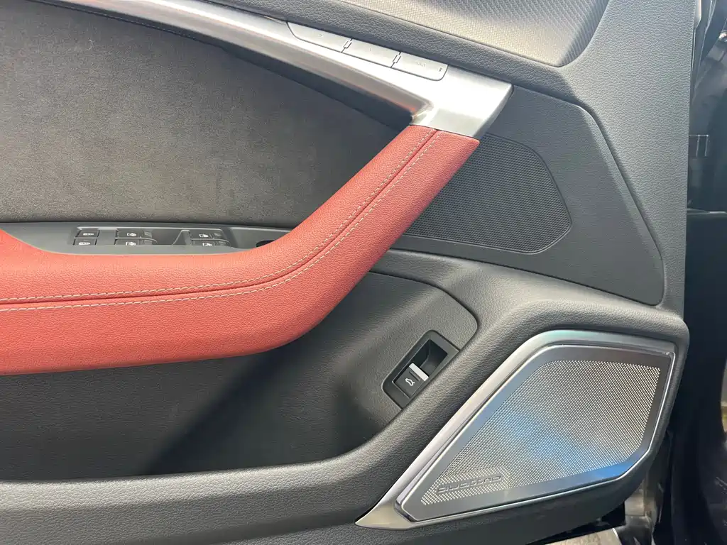 Audi A7L 2024 — фото 10