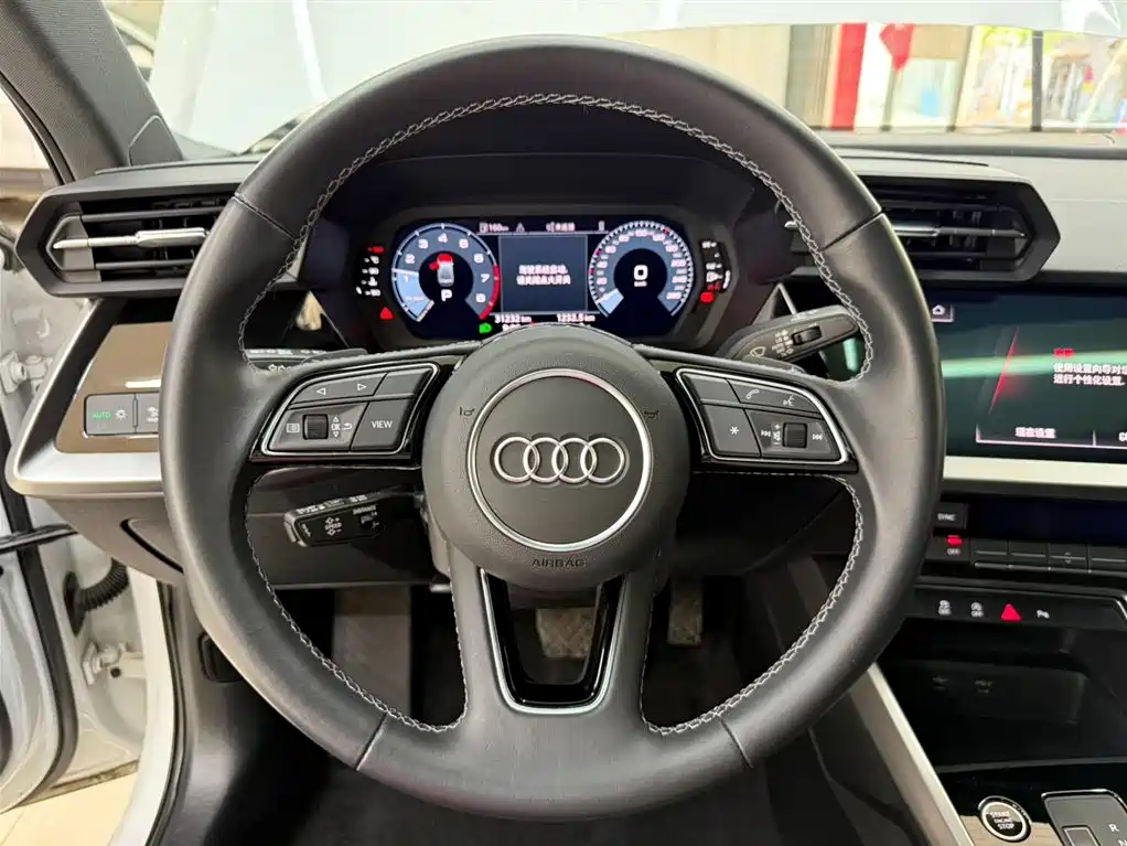 Audi A3 2023 — фото 11