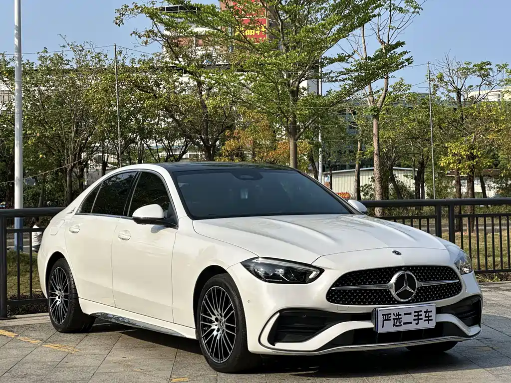 Mercedes-Benz C-Class 2023 — фото 3