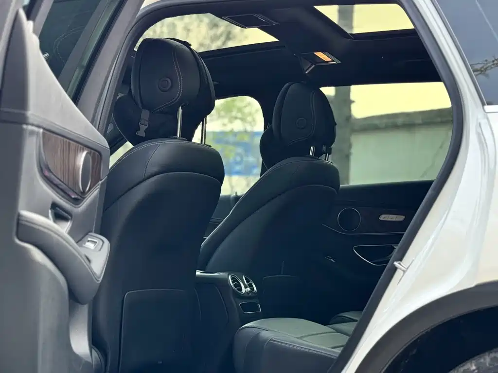 Mercedes-Benz GLC 2020 — фото 14