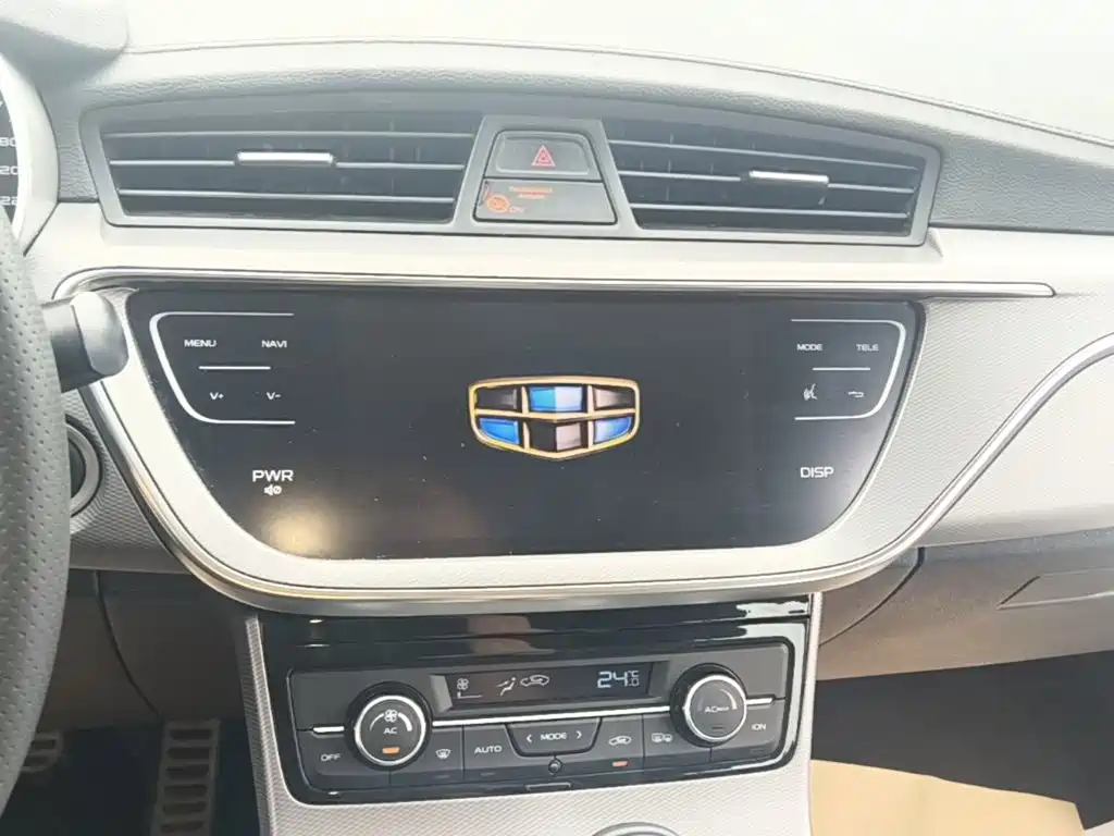 Geely Emgrand GS 2019 — фото 13