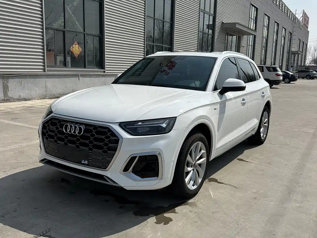 Audi Q5L 2022 — фото 2