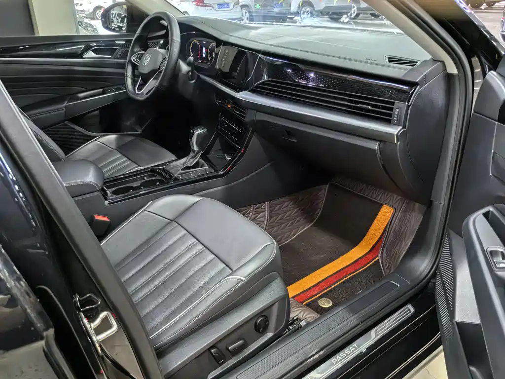 Volkswagen Passat 2023 — фото 11
