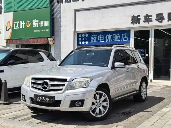 Mercedes-Benz GLK-Class 2011