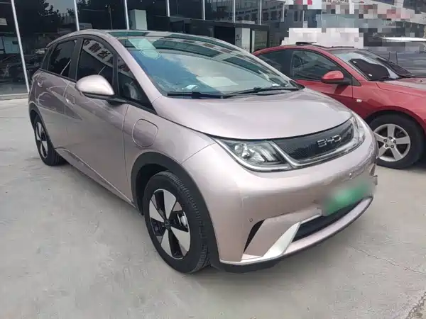 BYD Dolphin 2023