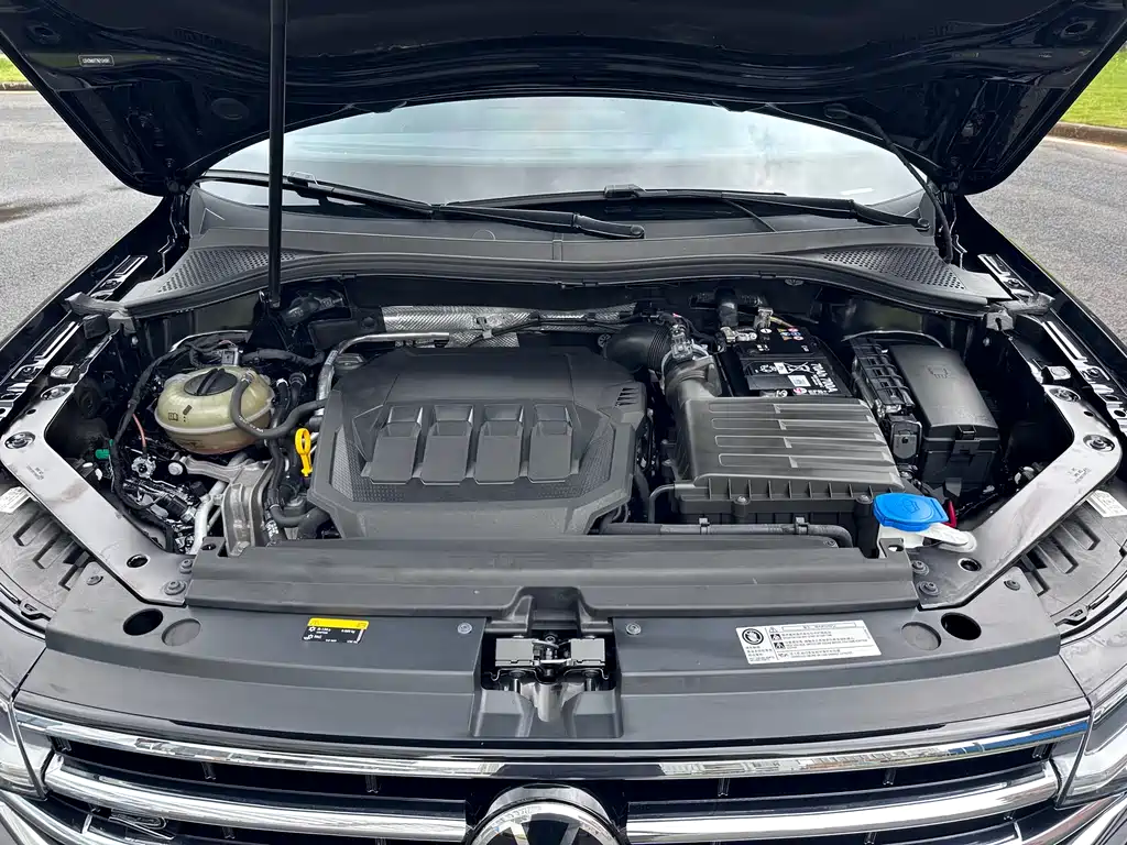 Volkswagen Tiguan L 2022 — фото 17