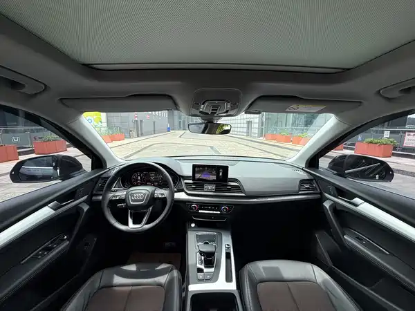 Audi Q5L 2019
