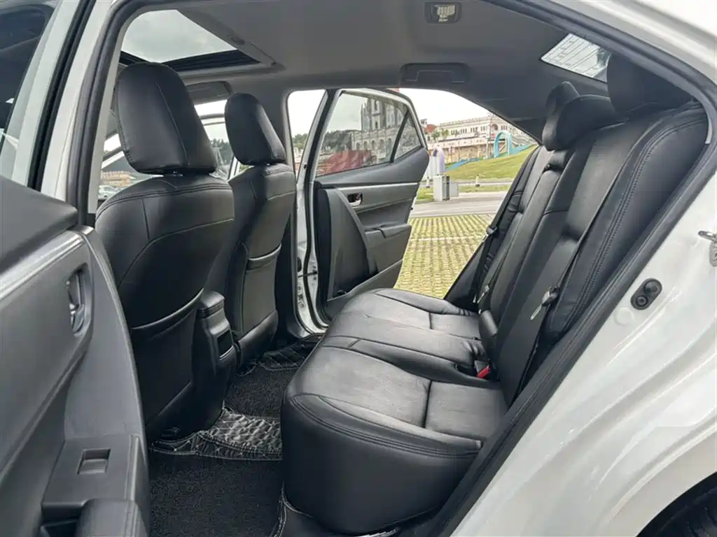 Toyota Corolla 2019 — фото 15