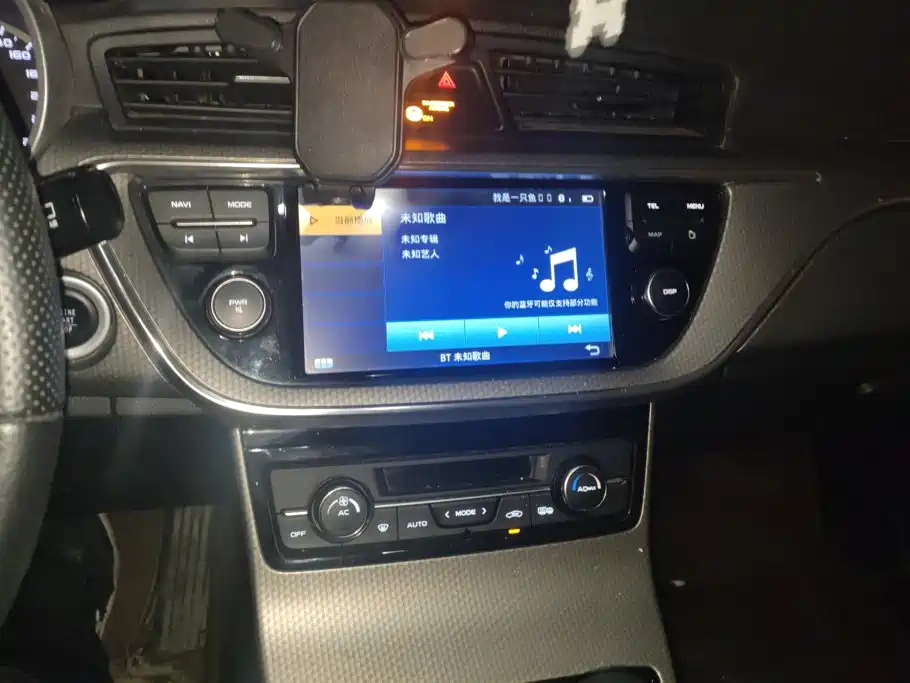 Geely Emgrand GS 2017 — фото 13