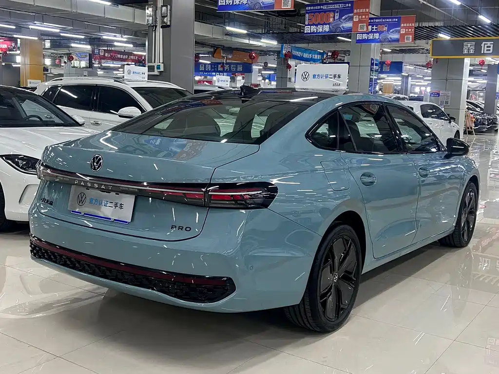Volkswagen Passat 2024