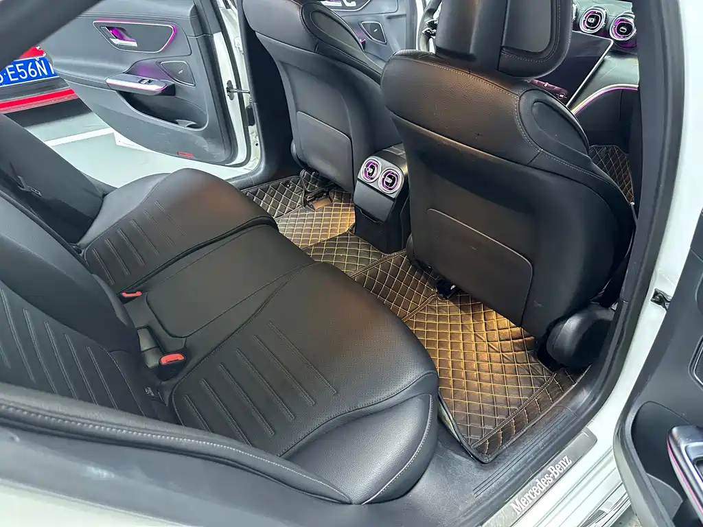 Mercedes-Benz C-Class 2022 — фото 10