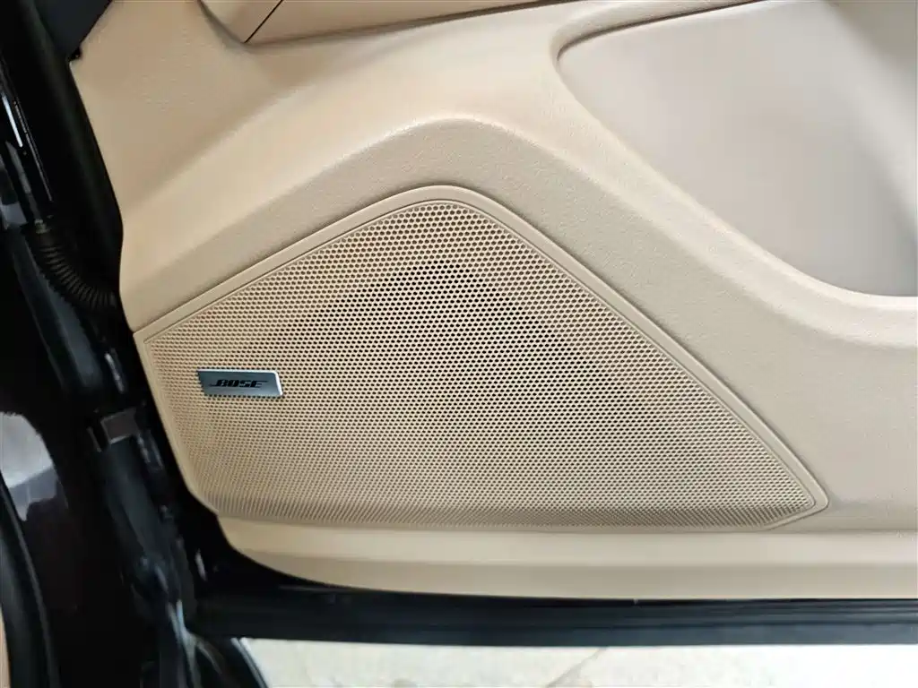 Porsche Cayenne 2018 — фото 11