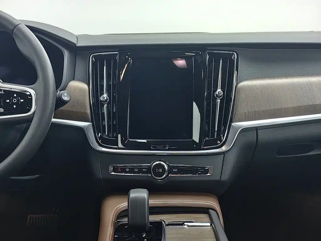 Volvo V90 2026 — фото 12