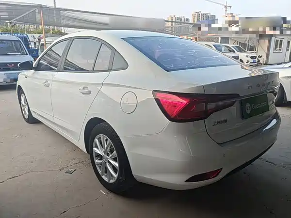 Roewe i5 2019