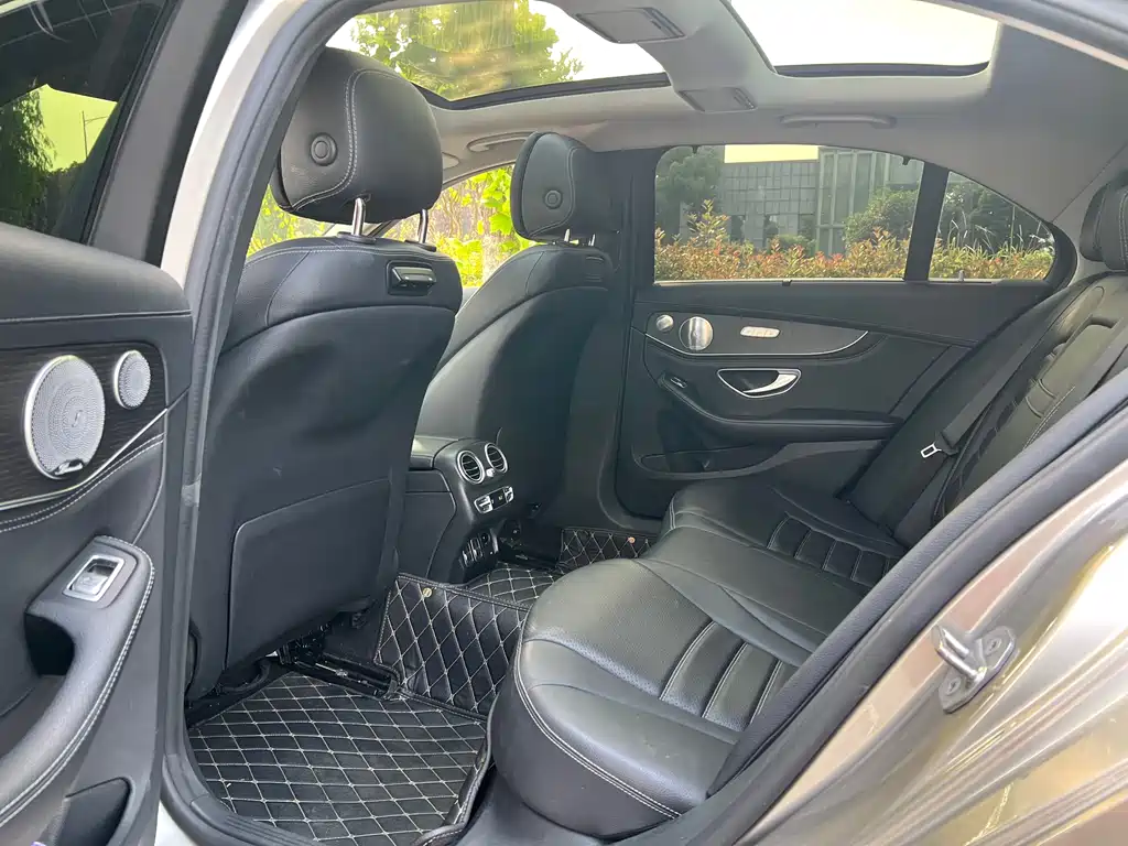 Mercedes-Benz C-Class 2019 — фото 10