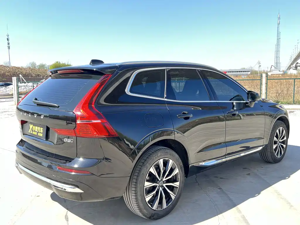 Volvo XC60 2024 — фото 4
