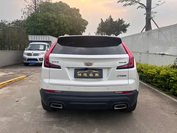 Cadillac XT4 2021