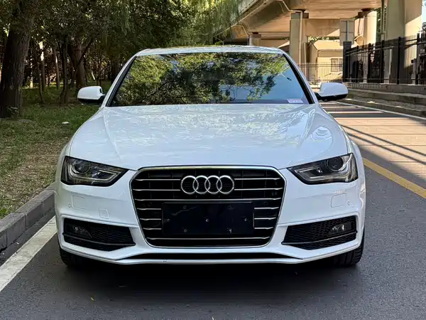 Audi A4L 2016