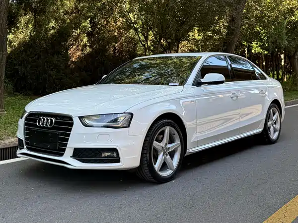 Audi A4L 2016