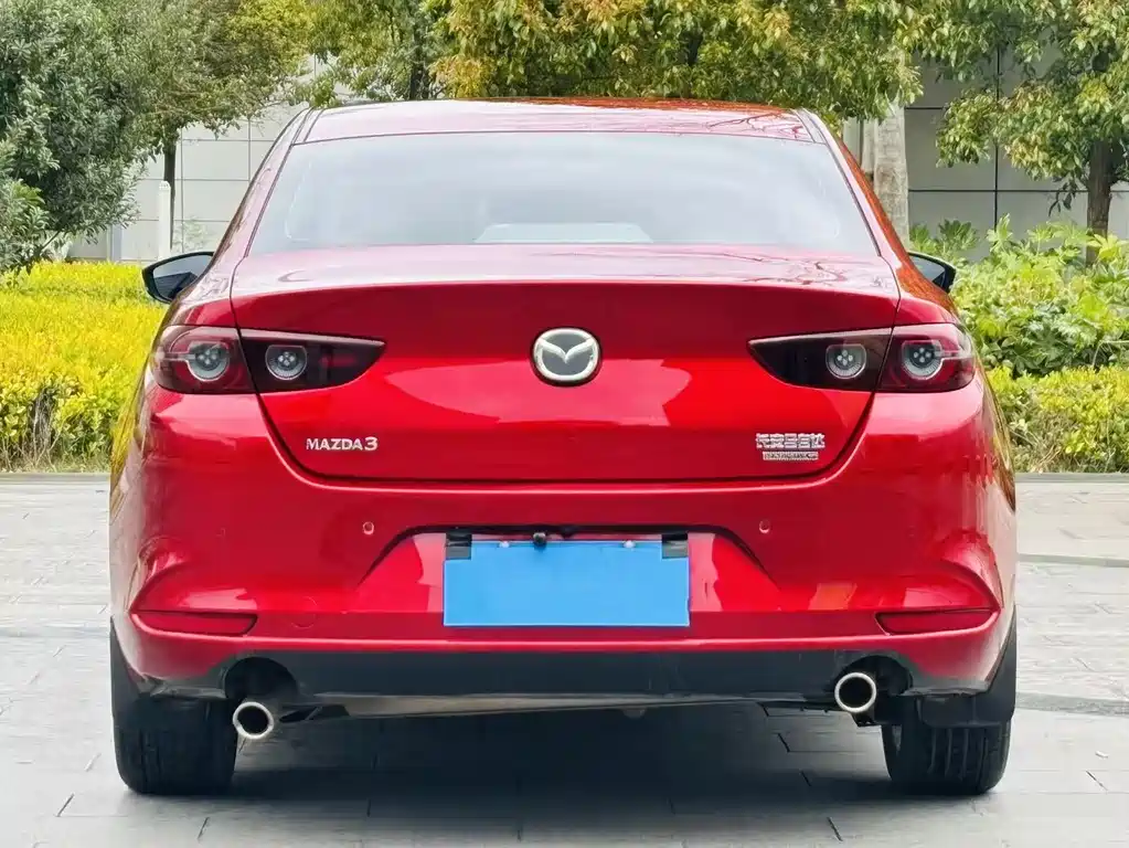 Mazda 3 Axela 2019 — фото 6