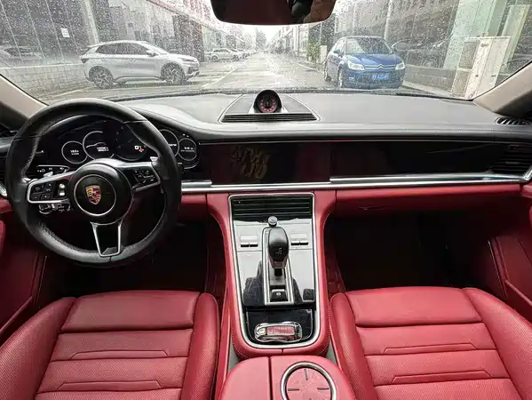 Porsche Panamera 2020