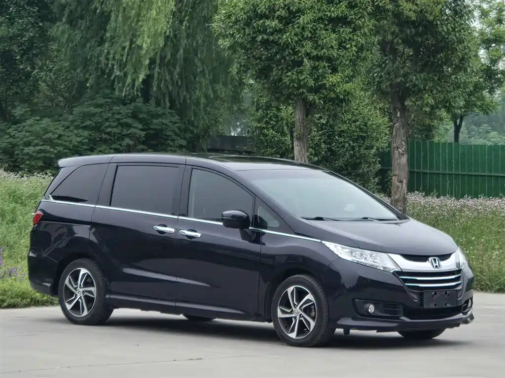 Honda Odyssey 2018 — фото 3